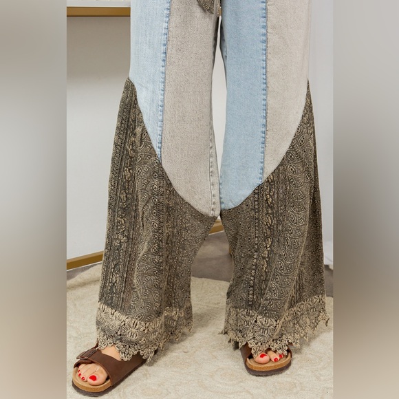 Boho Cotton Pattern Color Block Flair Pants w/Lace. INSEAM ALMOST 15 IN. IL - Picture 3 of 13